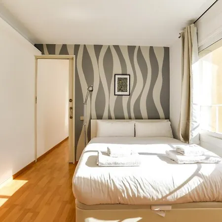Apartamento Luminous 2 Bedroom Next To Sagrada Familia