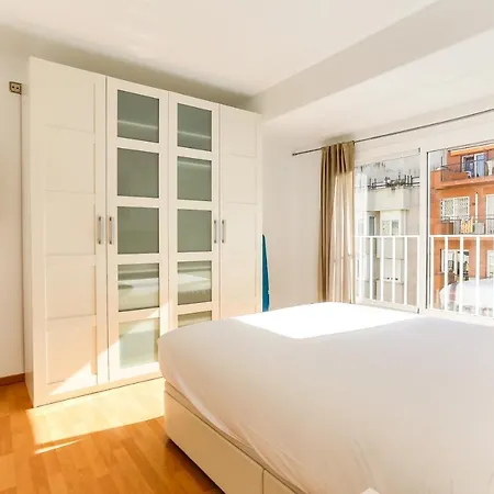 Apartment Luminous 2 Bedroom Next To Sagrada Familia Barcelona